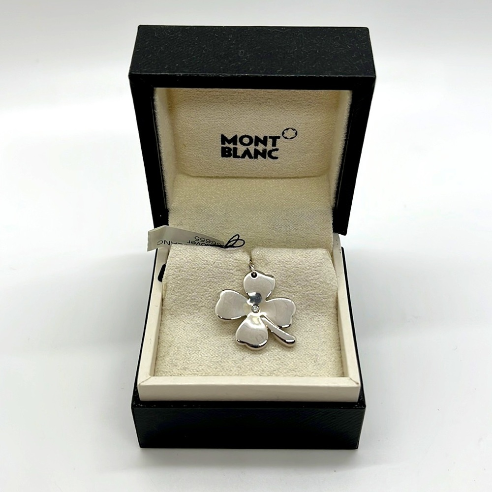 Mont Blanc 4 Clover  charm with diamond
